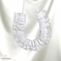 Wedding Motif 001 Horse Shoe Satin With Lace Edge 