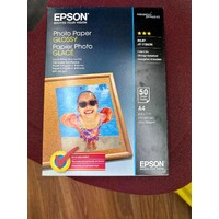 EPSON C13S042539 PHOTO PAPER GLOSSY A4 50 SHEET DAMAGED PACAKGING